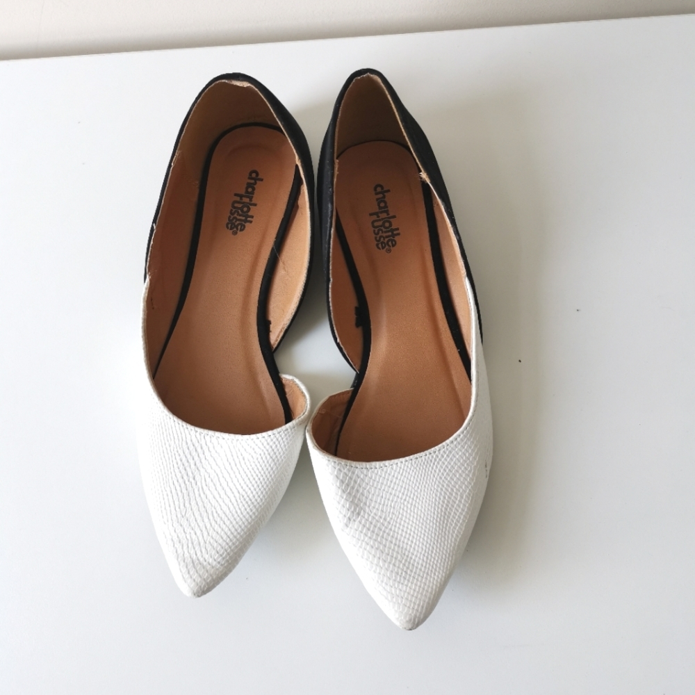 Charlotte Russe women flat Black & white shoe - Size 7